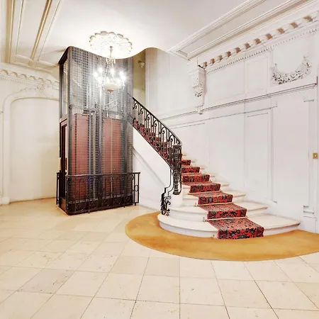 Апартаменты Cozy Parisian 2p In The Prestigious 8th