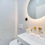 Cozy Parisian 2p In The Prestigious 8th *